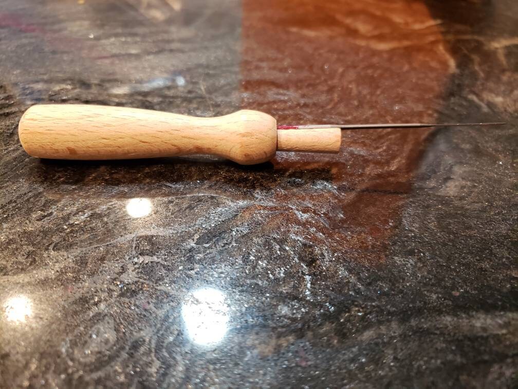 Wood Needle felting handle, 1 or a set, beach wood, No varnish easy to stain or paint. Holds 3inch felting needles.