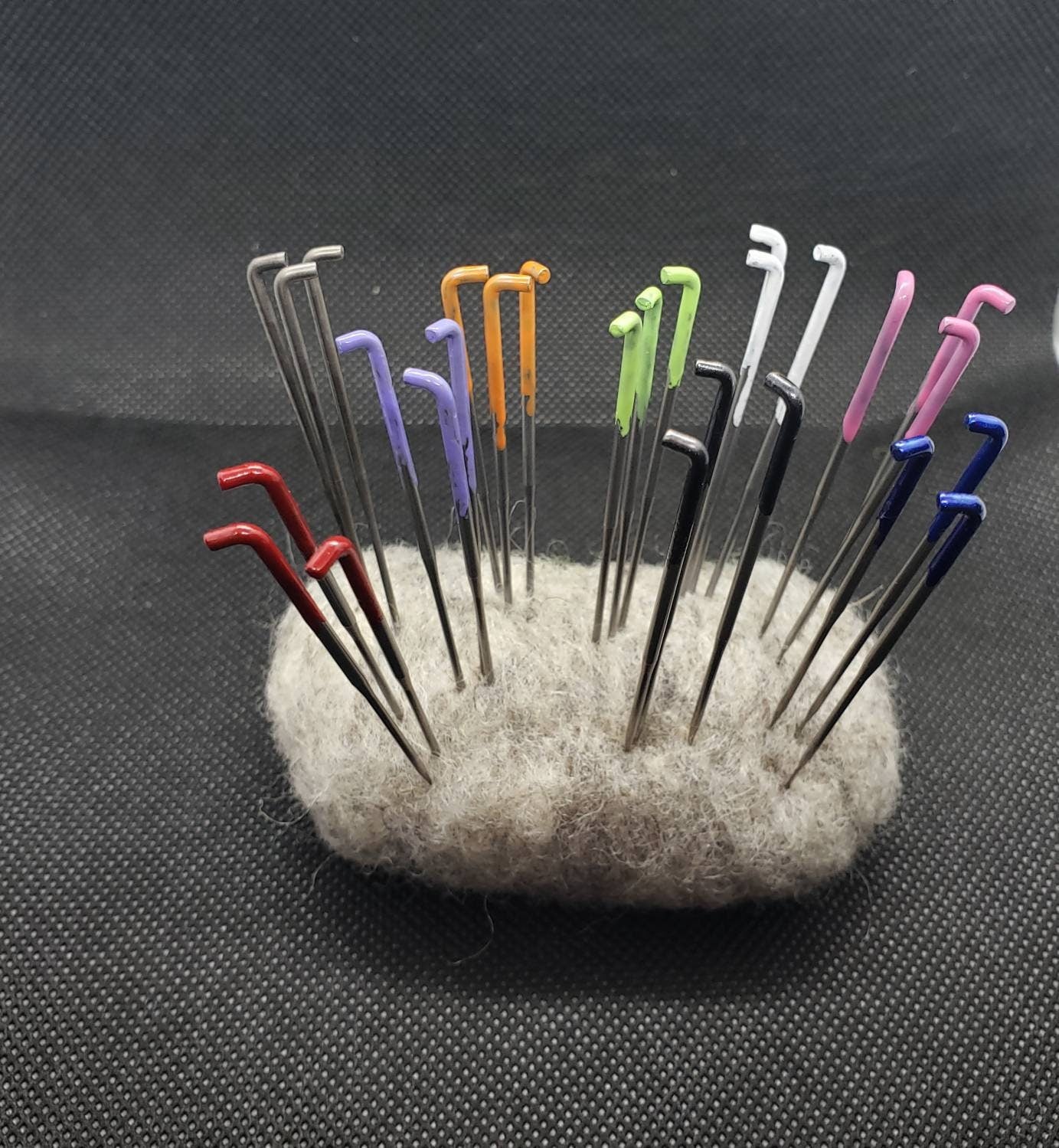 Needle felting needles, 9 different kinds, holder & finger protectors