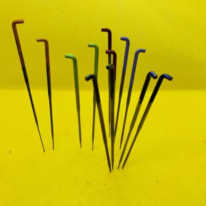 Needle felting needles 12 pack with Reverse. 2 of each 38g 40g 42g Triangle, 40g spiral (twist), 38g Star, and 40g reverse, case included