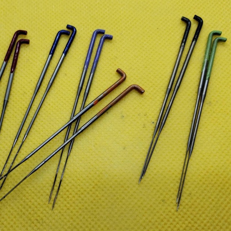 Needle felting needles 12 pack with Reverse. 2 of each 38g 40g 42g Triangle, 40g spiral (twist), 38g Star, and 40g reverse, case included