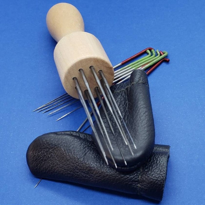 felting wood holder set for 8 needles. Comes with leather finger covers, 40g / 42g triangle needles. Perfect for frizz free finish.