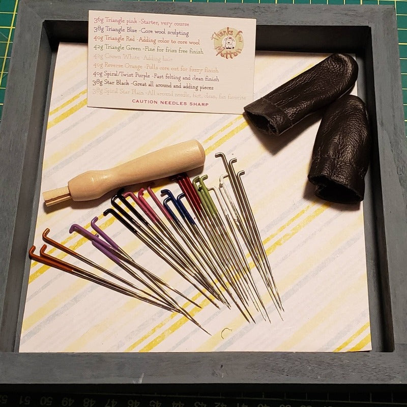 Bulk set 27 needle felting needles.All kinds. Includes holder & finger protectors. Reverse, Star Spiral combo, triangle, star, spiral anf crown.